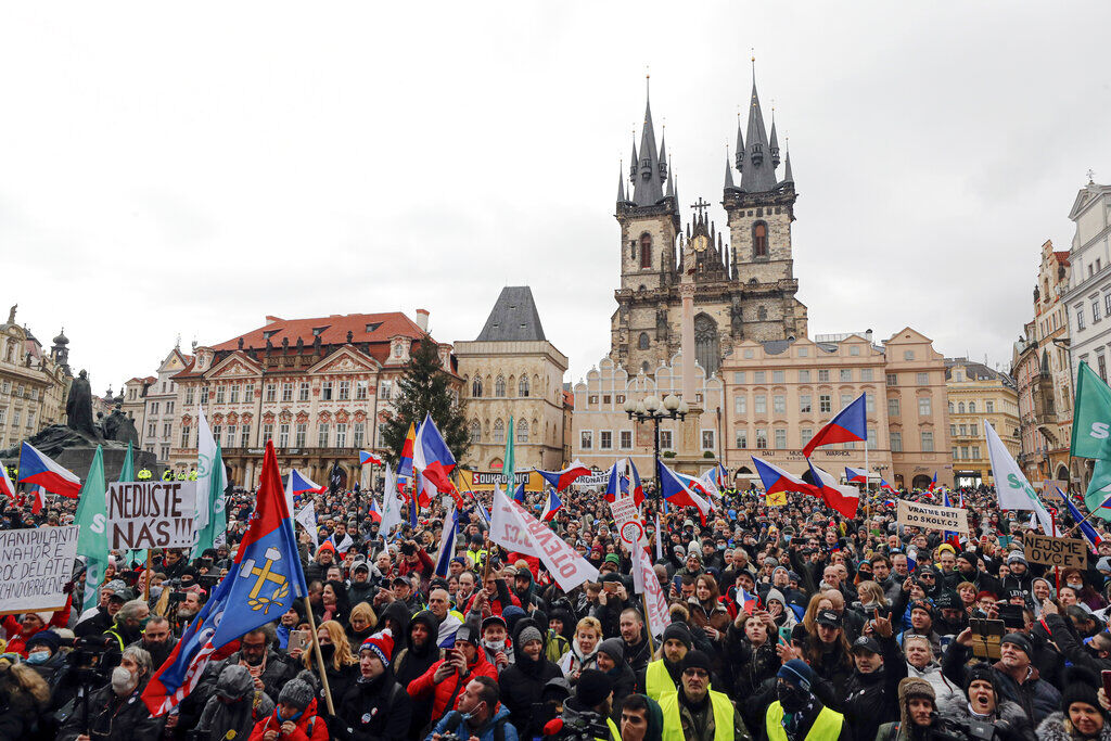 APTOPIX Virus Outbreak Czech Republic